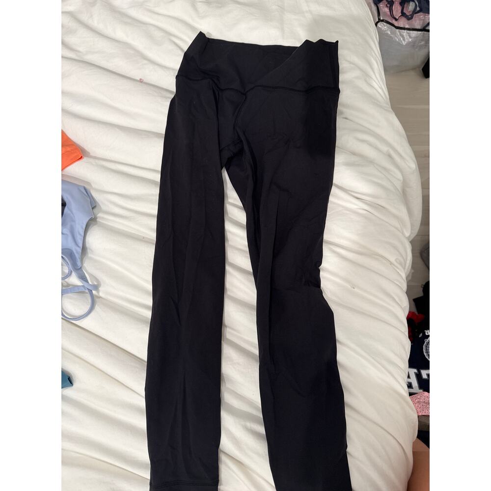 Lululemon black wunder under 28 inch leggings